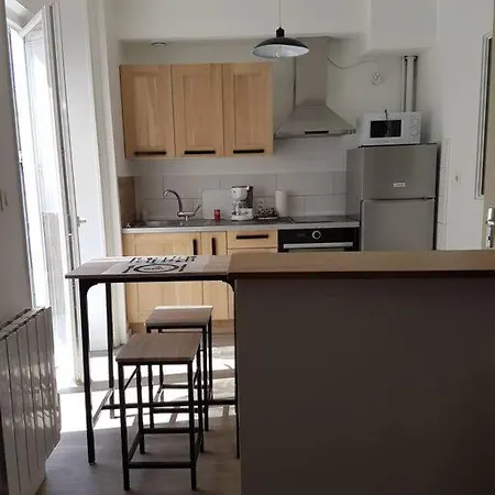 Agreable Appartement Lumineux Au Centre-Ville Oyonnax Exterior foto