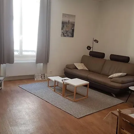 Agreable Appartement Lumineux Au Centre-Ville Oyonnax Exterior foto