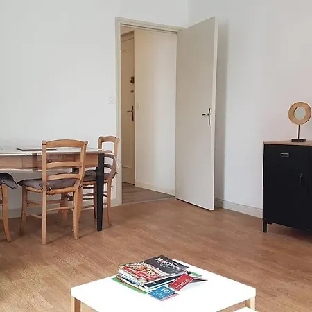 Agreable Appartement Lumineux Au Centre-Ville Oyonnax Exterior foto